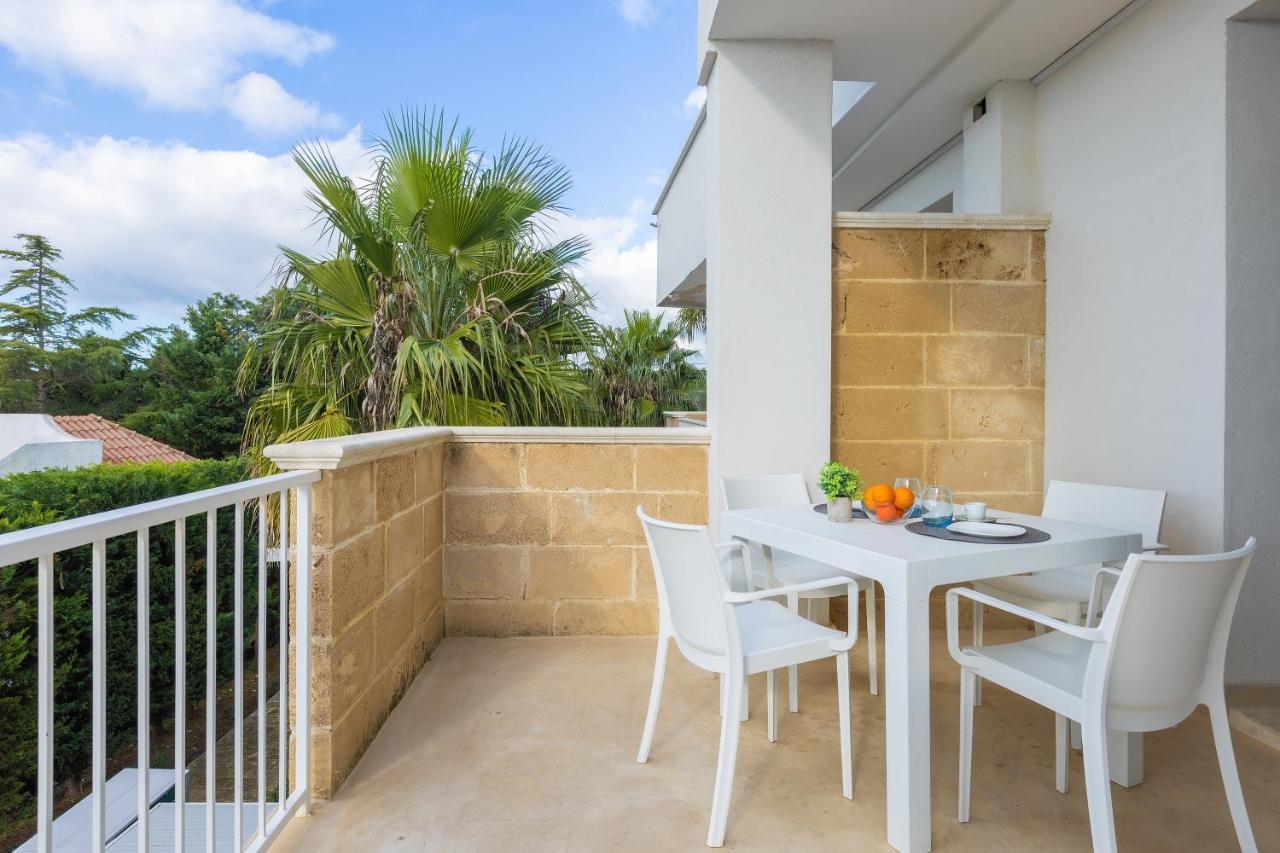 Aparthotel Residence Ludovica - Piscina Panoramica Vista Mare サンタ・マリア・アル・バーニョ エクステリア 写真