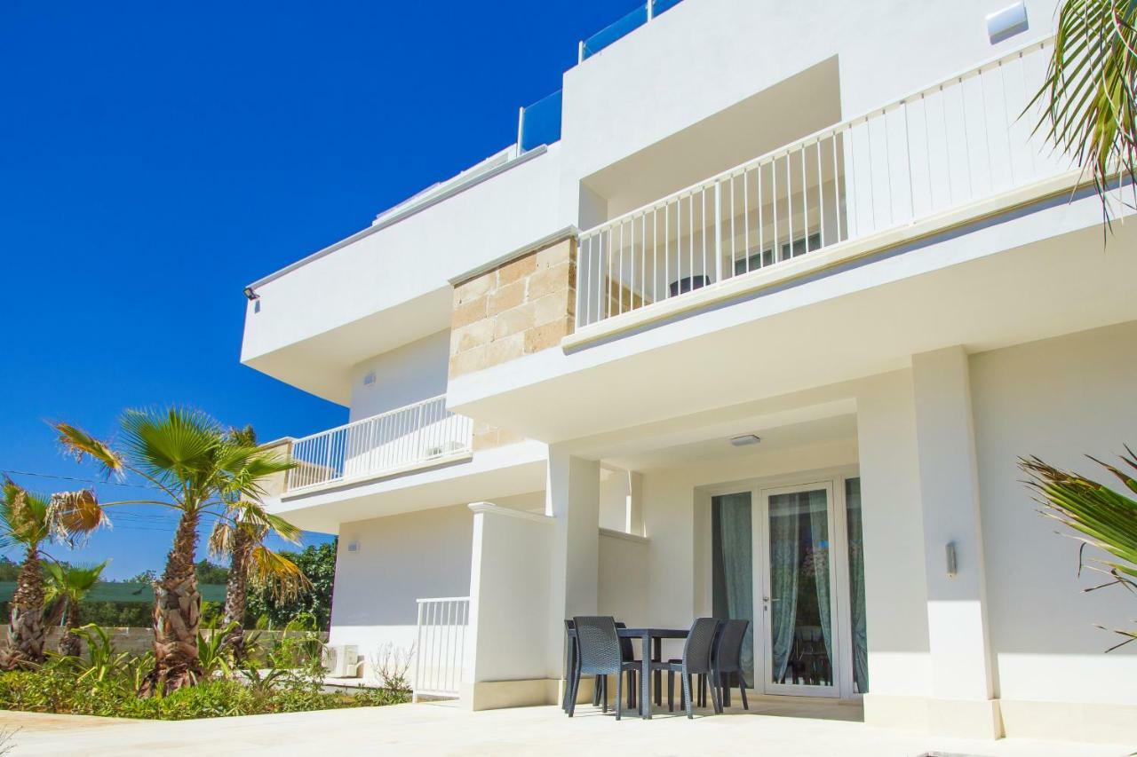 Aparthotel Residence Ludovica - Piscina Panoramica Vista Mare サンタ・マリア・アル・バーニョ エクステリア 写真